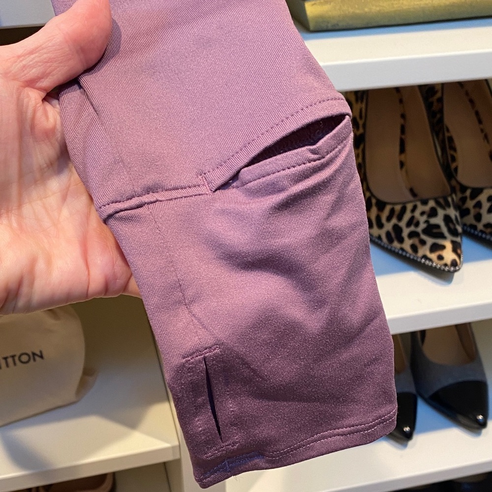 RUNDER Armour Mauve Fitted Top.  Size SP. LIKE NEW! - Picture 9 of 14